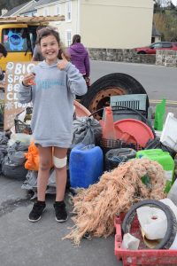 Surfers Against Sewage Beach Clean rep, Jaz Strzelecki