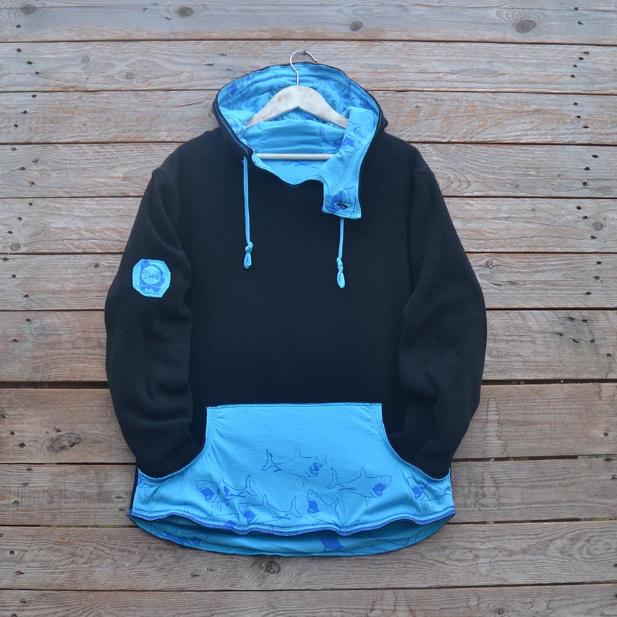 Fleece back Men's reversible hoody in black/turquoise