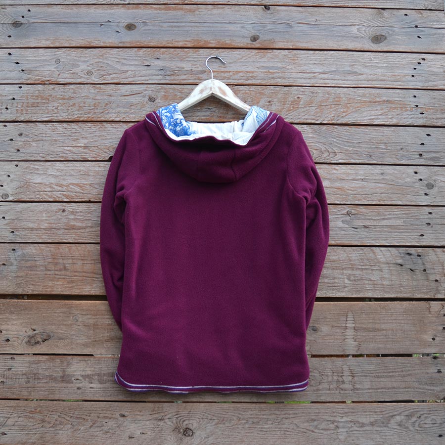 Fleece back Women's reversible in plum/natural