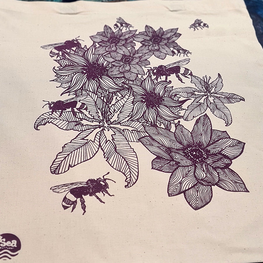 bag bee close up Organic cotton shopper bag - bees